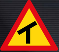 TW106 Skew T-Junction Sign – Temporary