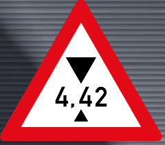 W320 Height Restriction Sign